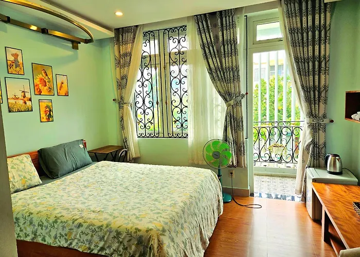 Sam\'S House