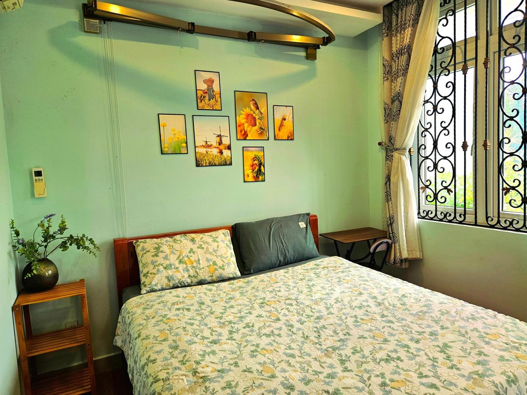 Sam's House Homestay *
